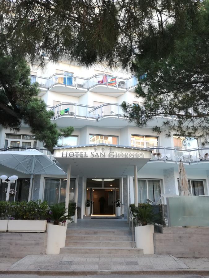 圣乔治酒店 米兰马瑞提那 外观 照片